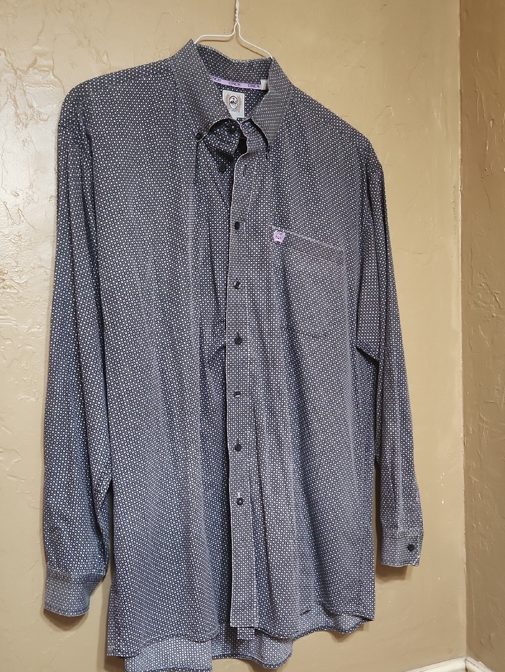 Cinch Button Down Size XXL